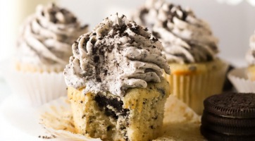 Oreos cupcake