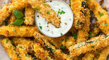 Parmezános, ropogós cukkinirudak