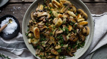 Pirított gombás gnocchi