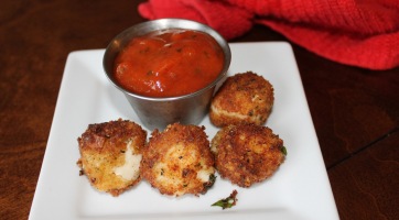 Rántott mozzarella golyók