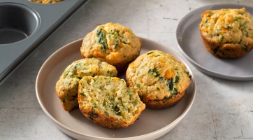 Sajtos-spenótos muffin