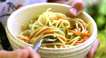 Sárgarépás-cukkinis spagetti
