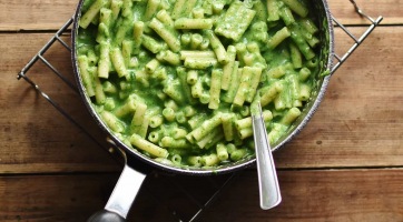Spenótos mac and cheese