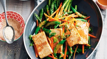 Szezámmagos sült tofu