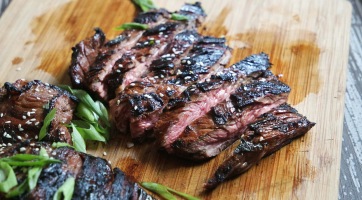 Szójaszószos grillezett sertéstarja