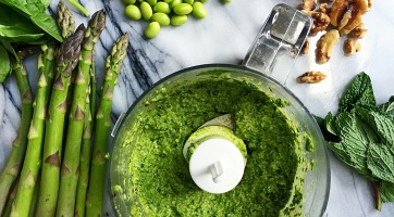 Zöldspárga pesto