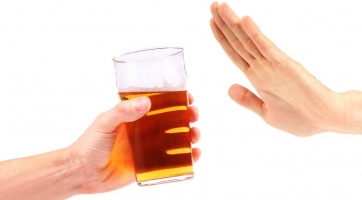 Belehalt az alkoholba egy 18 éves lány