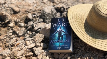 J.R. Ward: A vadállat - könyvajánló