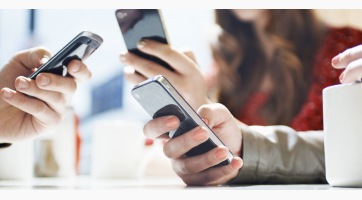 Legfeljebb 44 másodpercig bírjuk a mobilunk nélkül