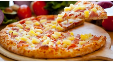 Nézd meg a férfit, aki a pizzájába szerelmes