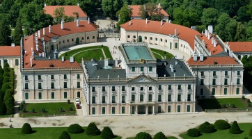 Téged is vár a fertődi Tündérvilág