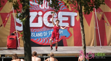 Utcaszínház premier a Szigeten