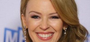 A Kardashian családot perli Kylie Minogue