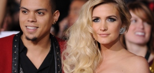 Ashlee Simpson és Evan Ross már az eljegyzési bulit is megtarotta