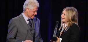 Botrány: Barbara Streisanddal is félrelépett Bill Clinton?
