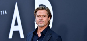 Brad Pitt elmesélte, hogy mikor csókolózott először