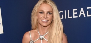Britney Spears megosztotta azt a videót, amiben hallani, ahogyan eltörik a lába