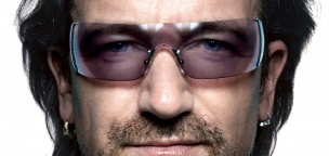 Csúnya kéztörést szenvedett Bono - Egy időre eltiltották a színpadtól!