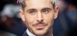 Delfinek közé vetette magát Zac Efron