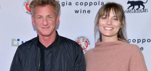 Egy év házasság után válik Sean Penn