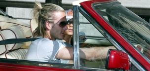 Eladó lett David Beckham vörös luxusautója