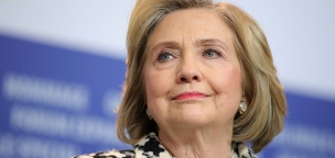Gyerekkori képet mutatott Hillary Clinton
