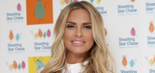 Harmadik férjétől is elválik Katie Price