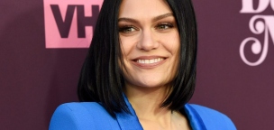 Jessie J meztelen képpel promótálja Calvin Kleint