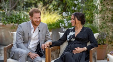 Kínos videót osztott meg Meghan Markle második terhességéről, sokak szerint kamu a hercegné pocakja