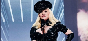 Madonna plasztikbabaként jelentkezett be az MTV VMA-ra