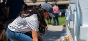 Meghan Markle inkognítóban emlékezett meg a texasi lövöldözés áldozatairól