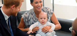 Meghan Markle megváltoztatta a kis Archie anyakönyvi kivonatát