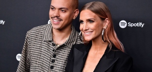 Megszületett Ashlee Simpson harmadik gyereke