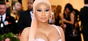 Nicki Minaj bébiszittert keres