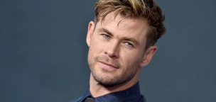 Régen láttunk már annyi kockás hasat, mint Liam és Chris Hemsworth legújabb videóján