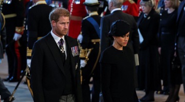 Sem Harry herceg, sem Meghan hercegné nem lesznek ott II. Erzsébet halálának első évfordulóján