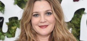 Drew Barrymore elárulta az egyik kedvenc sminkes trükkjét
