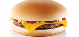 Egy 6 éves sajtburgert árultak a neten, majdnem jobban nézett ki, mint egy friss