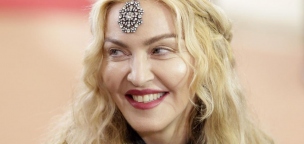 Még mindig van lejjebb: Madonna újra twerkelni próbált!