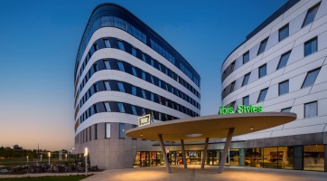 Új hotel nyílt a budapesti Liszt Ferenc nemzetközi Repülőtéren